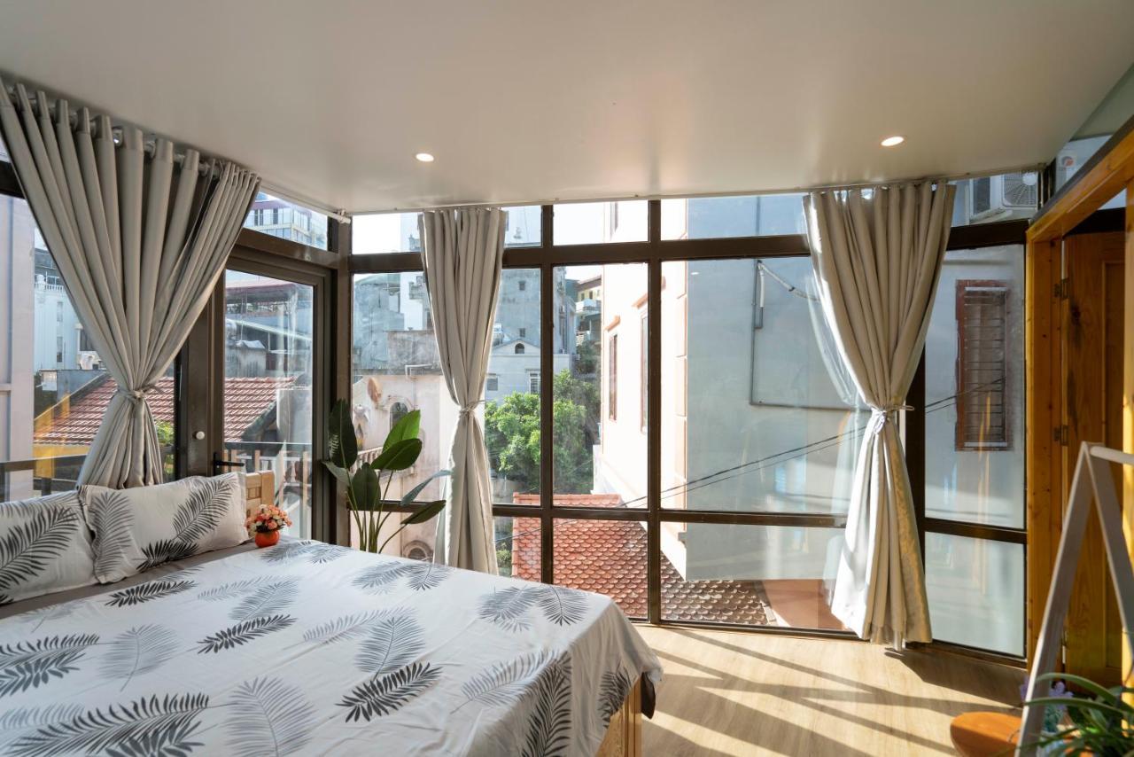 Private Room In Halong Center-Almor Homestay Ха Лонг Екстериор снимка